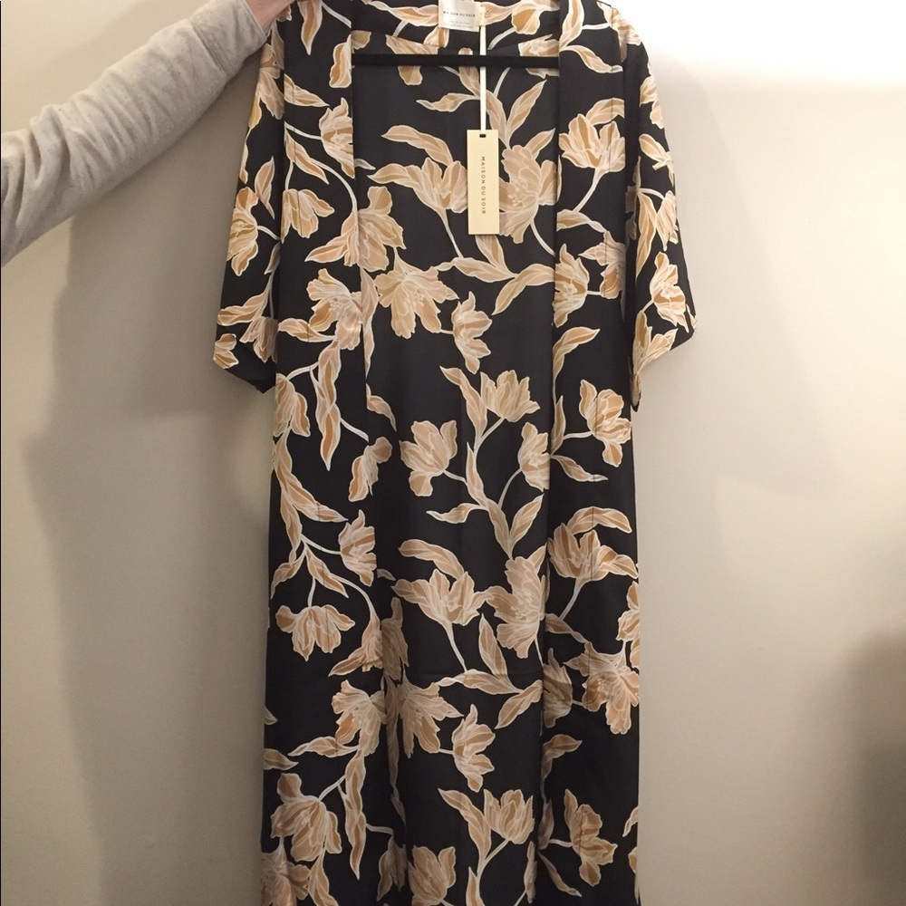 Floral robe (brand new, never worn)